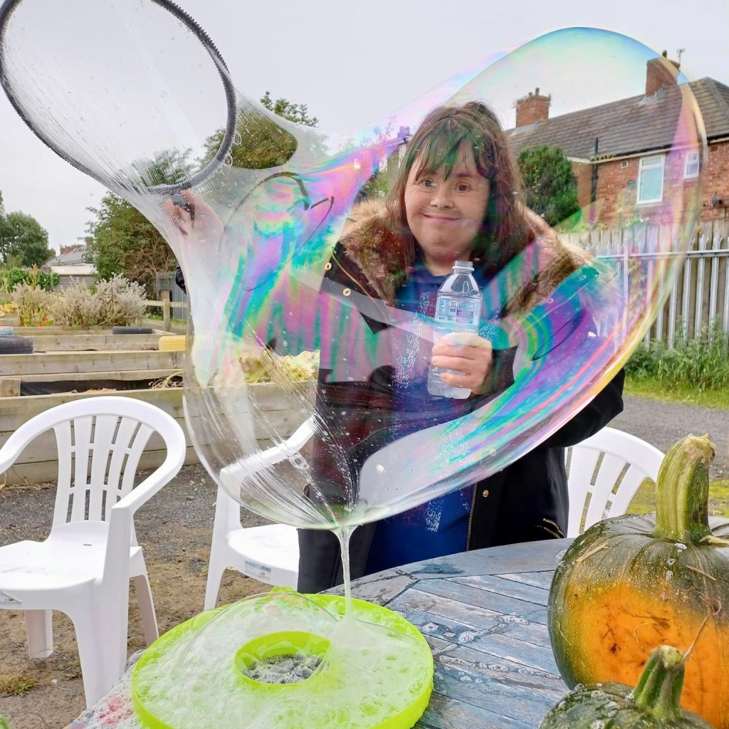 Debbie making giant bubbles 